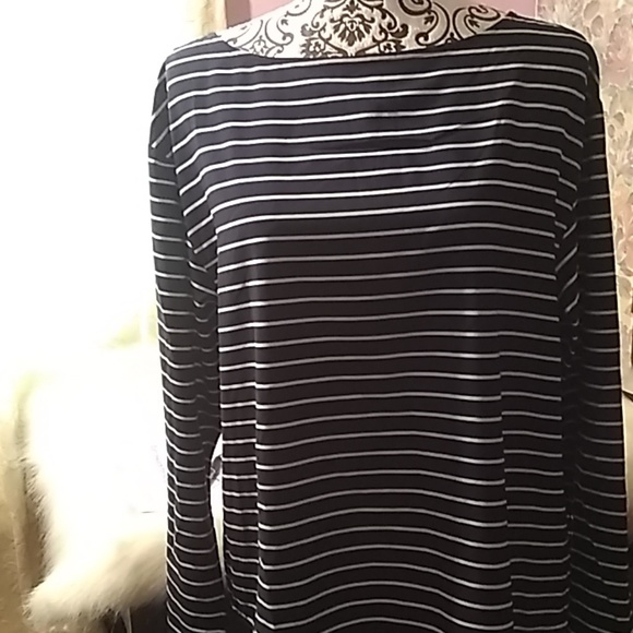 Ralph Lauren navy/white stripe blouse. NWT⚠️FIRM⚠️ - Picture 3 of 5